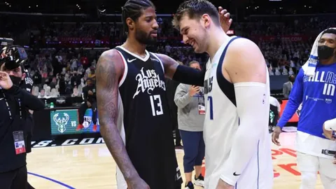 震惊足坛！阿莫林荣膺英超10月最佳主帅称号，职业生涯荣耀巅峰！